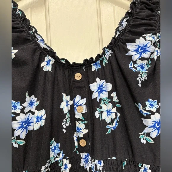 SOLD
NoBo ruffle strap sleeveless mini
Floral Dress XL 15-17 - Picture 10 of 10